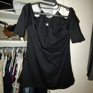 Short sleeve cold shoulder blouse.